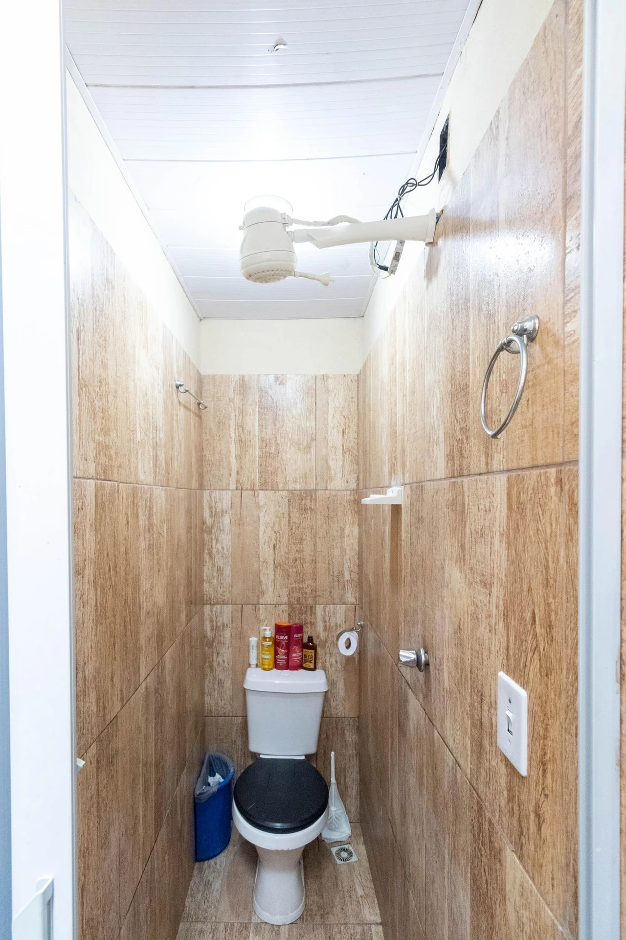 One-bedroom house with a garden — photo 16