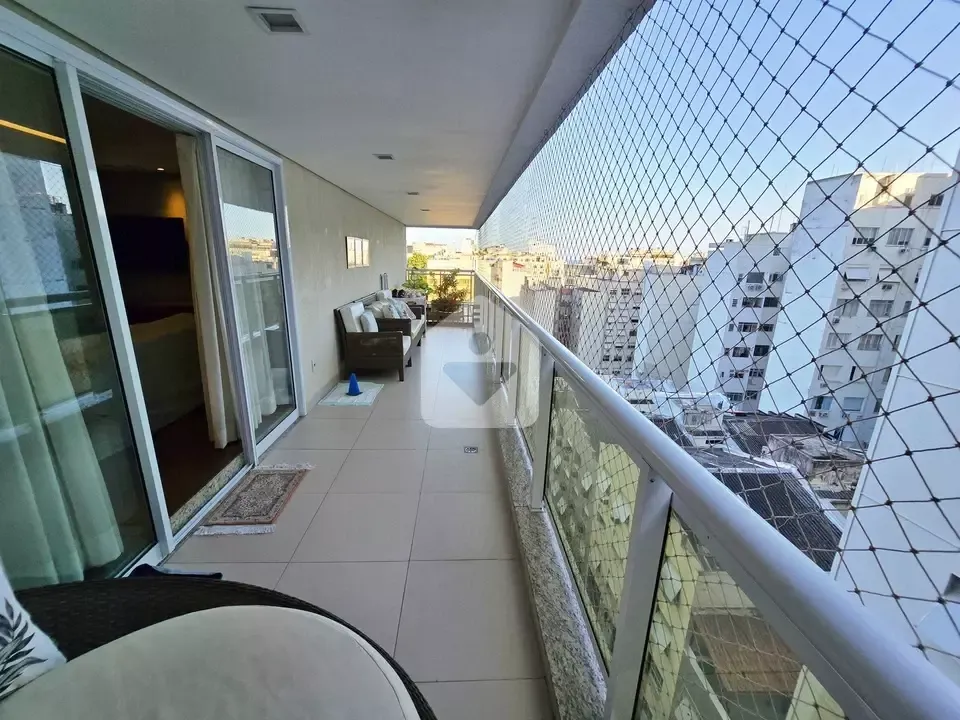Furnished apartment with 3 bedrooms and 5 bathrooms — photo 21