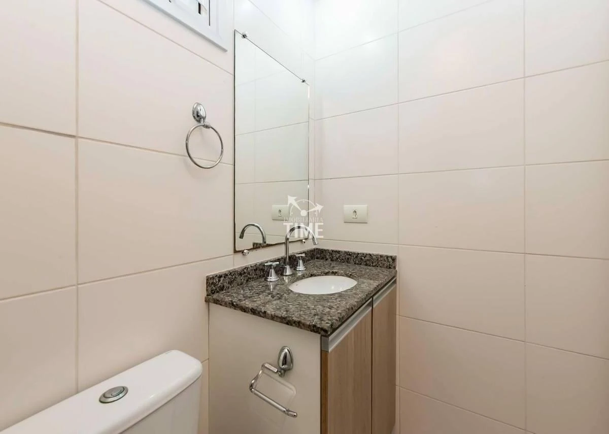 Wood or laminate floors in a 3-bedroom apartment, 69 m² — photo 46