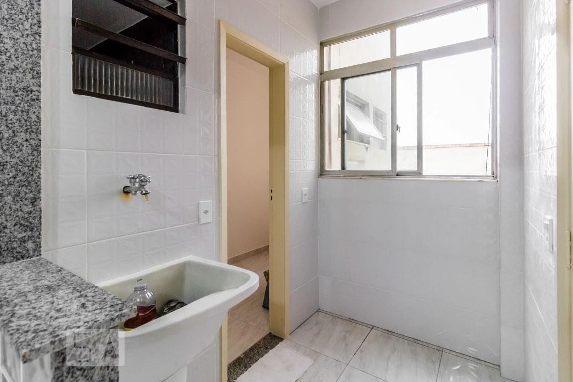 2-bedroom rental apartment with 1 bathroom and parking — photo 15
