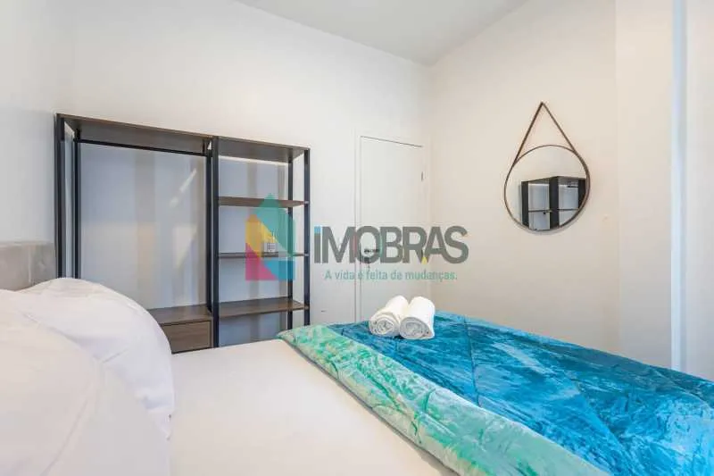Furnished 2-bedroom apartment with city and water views — photo 4