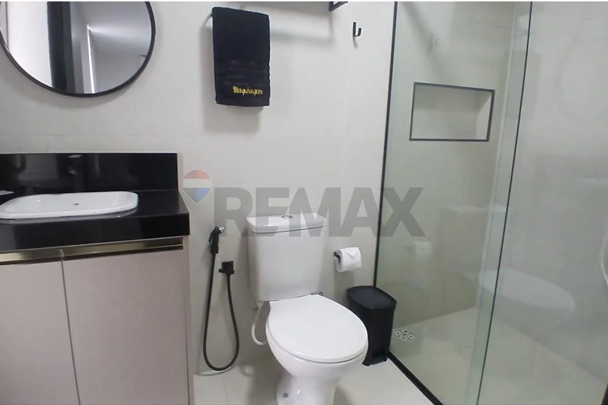 One-bedroom apartment in a building with a pool — photo 11