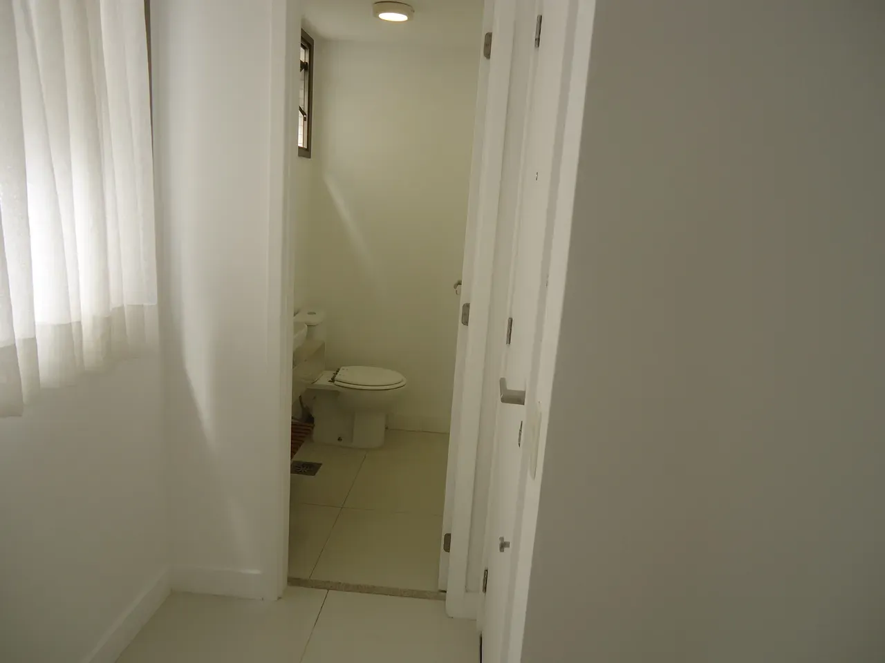 90 m² apartment with 2 bedrooms and a balcony — photo 34