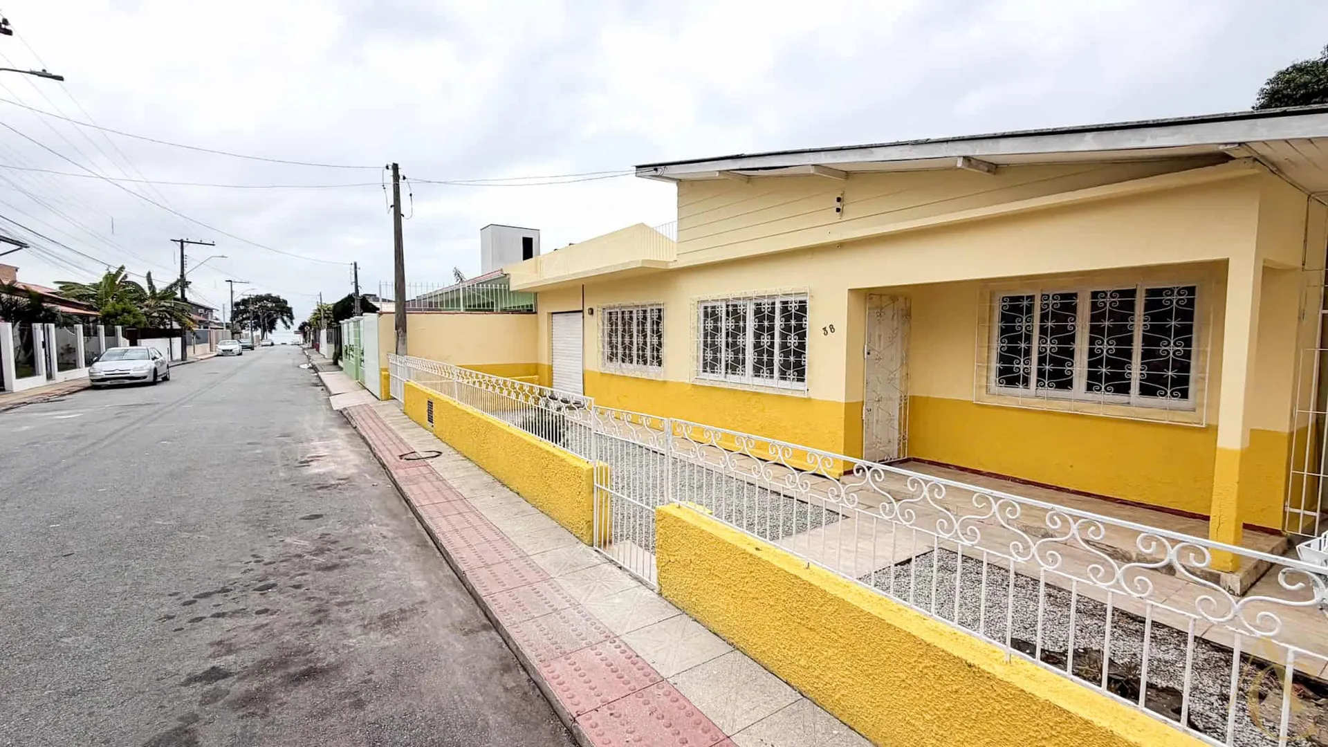 Casa residencial com 4 quartos e 1 banheiro, 263 m² — photo 13