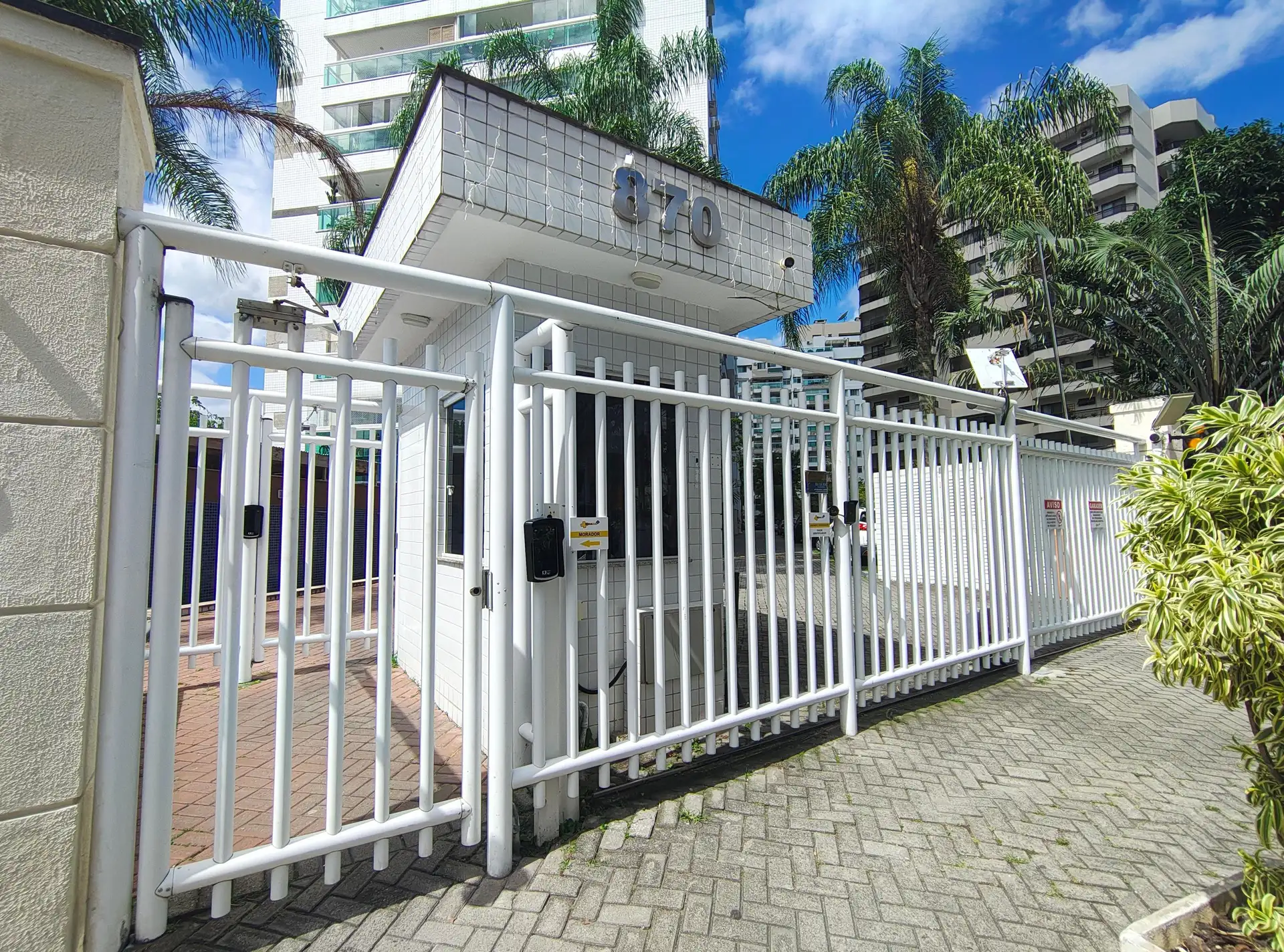 Rental apartment with 3 bedrooms and enclosed balcony — photo 19