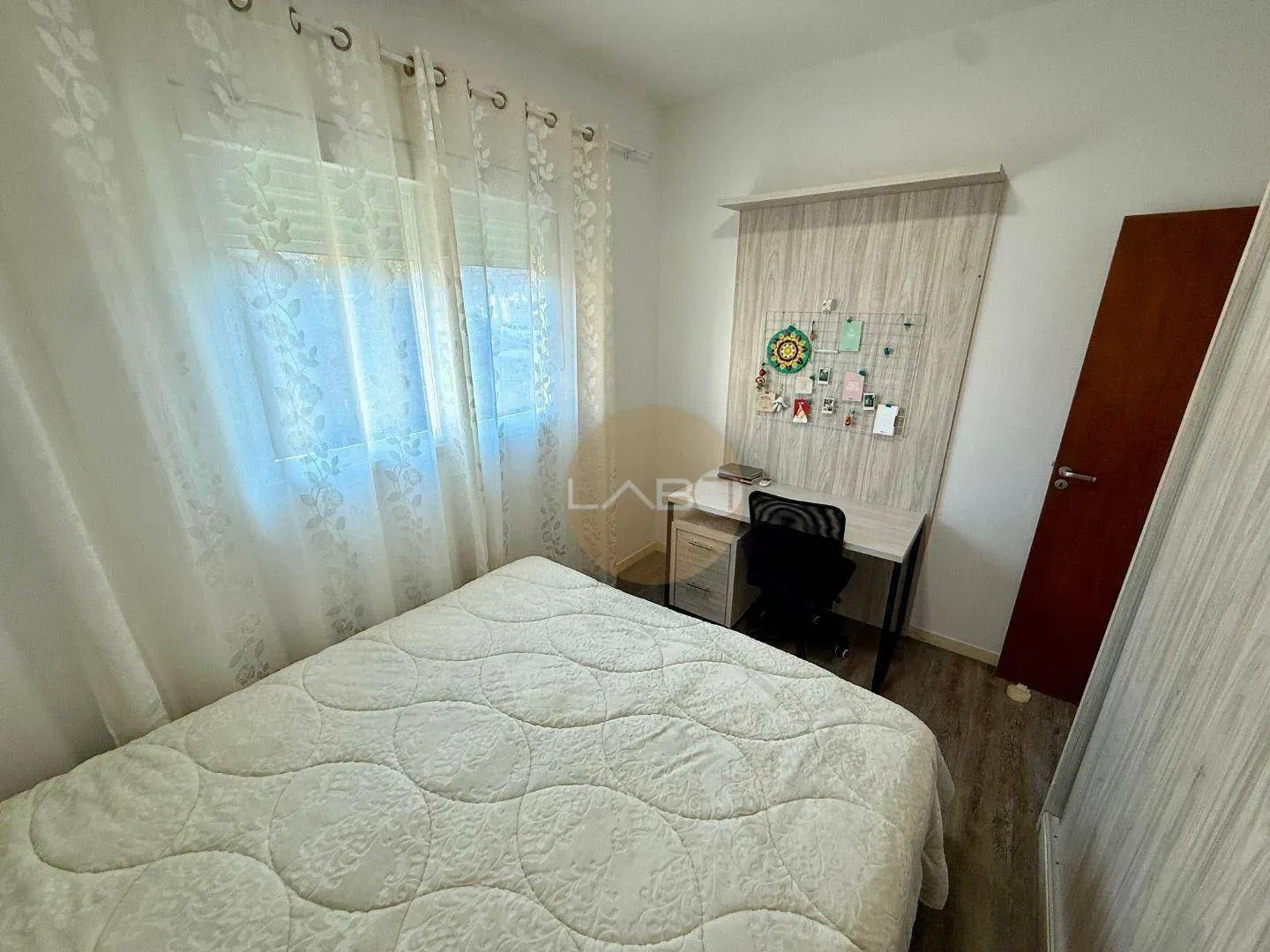 Квартира з 2 спальнями, 1 ванною при спальні та 2 паркомісцями — photo 40