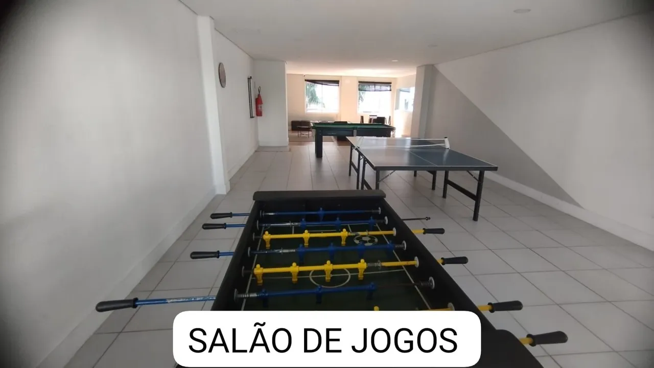 2-bedroom apartment in a building with a gym — photo 10