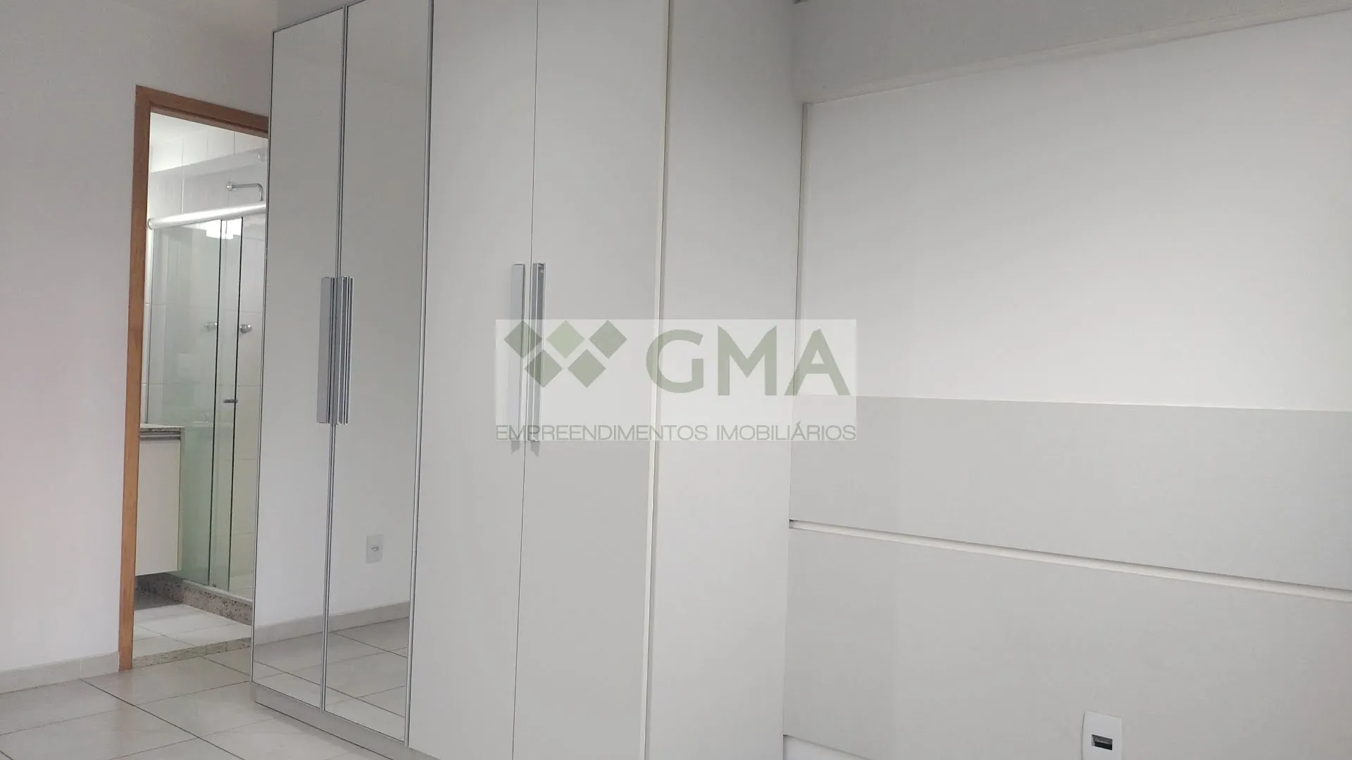 205 m² apartment on the 5th floor with 4 bedrooms — photo 16