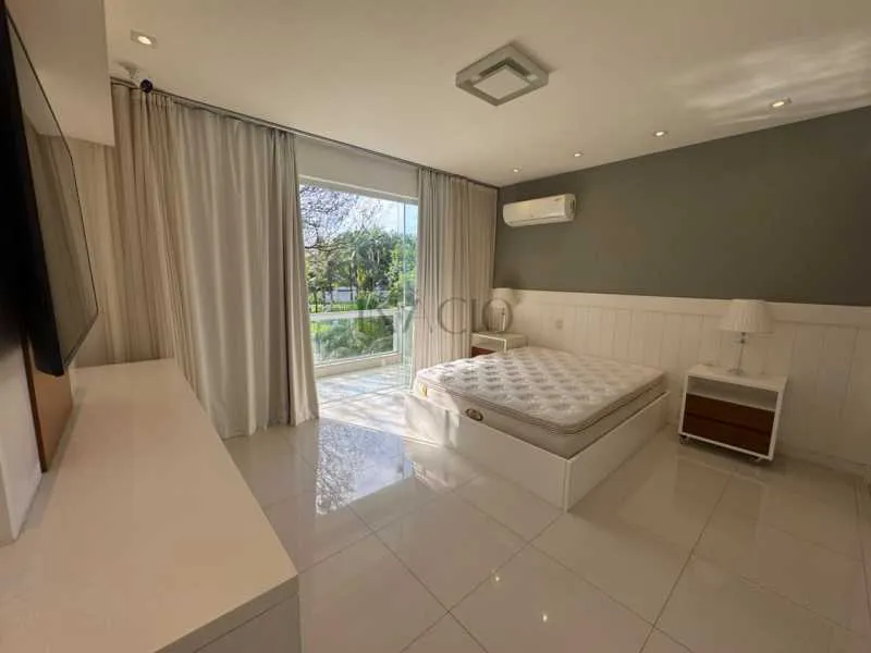 Furnished house with open-plan kitchen and 6 en-suites — photo 18