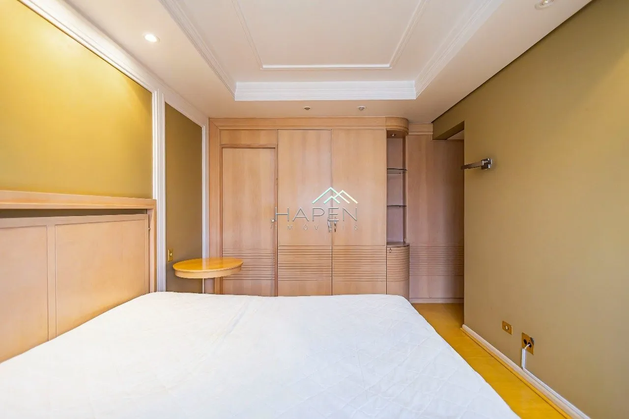 Furnished 4-bedroom apartment with 4 bathrooms — photo 20