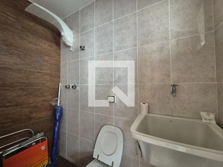 Furnished apartment, 180 m², with a glass-enclosed balcony — photo 40