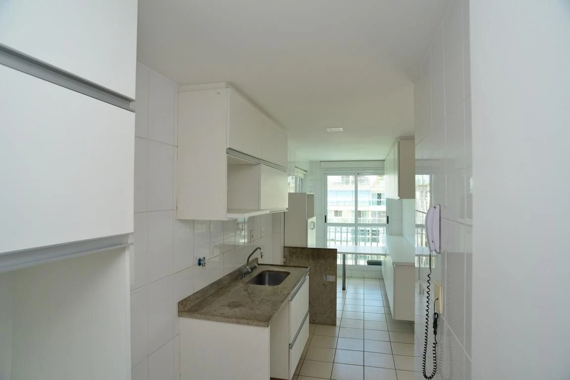 3-bedroom apartment in a building with a sauna — photo 12