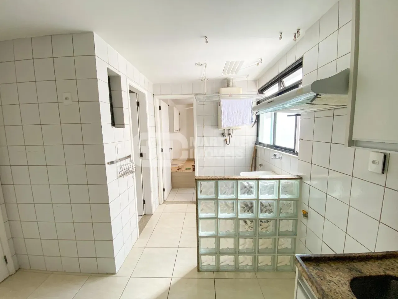 2-bedroom apartment with gas kitchen and 2 parking spots — photo 9
