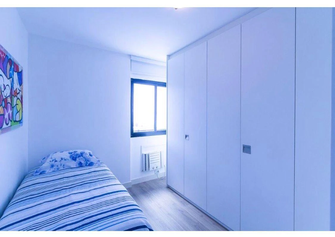 Apartamento mobiliado de 214 m² com 4 quartos e 5 banheiros — photo 19