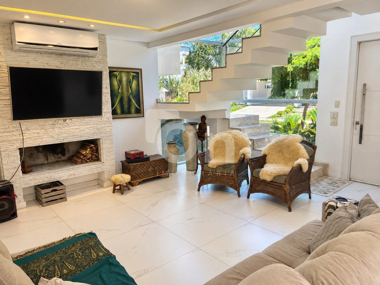 Furnished house, 360 m², with a mountain view — photo 5