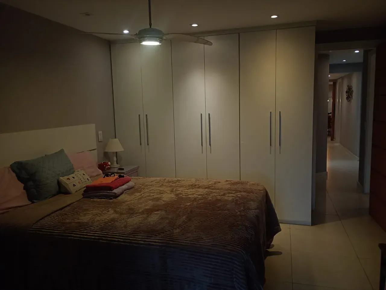 Furnished apartment with 3 bedrooms and 4 bathrooms — photo 4
