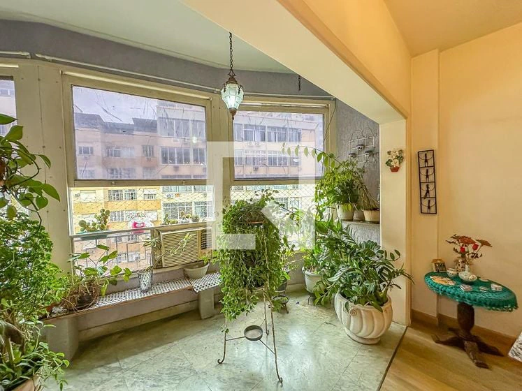 Apartment, 206 m², with a glass-enclosed balcony — photo 18