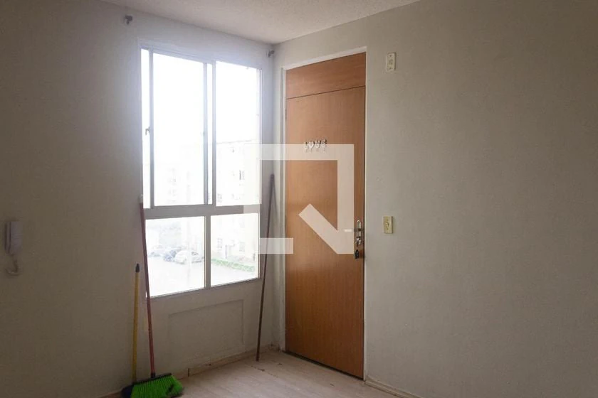 Apartamento de 2 quartos em condomínio com piscina — photo 10