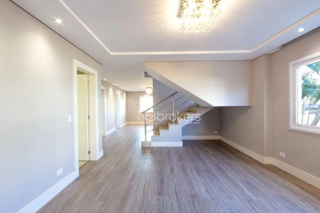 Condo house with 4 bedrooms and 5 bathrooms — photo 23
