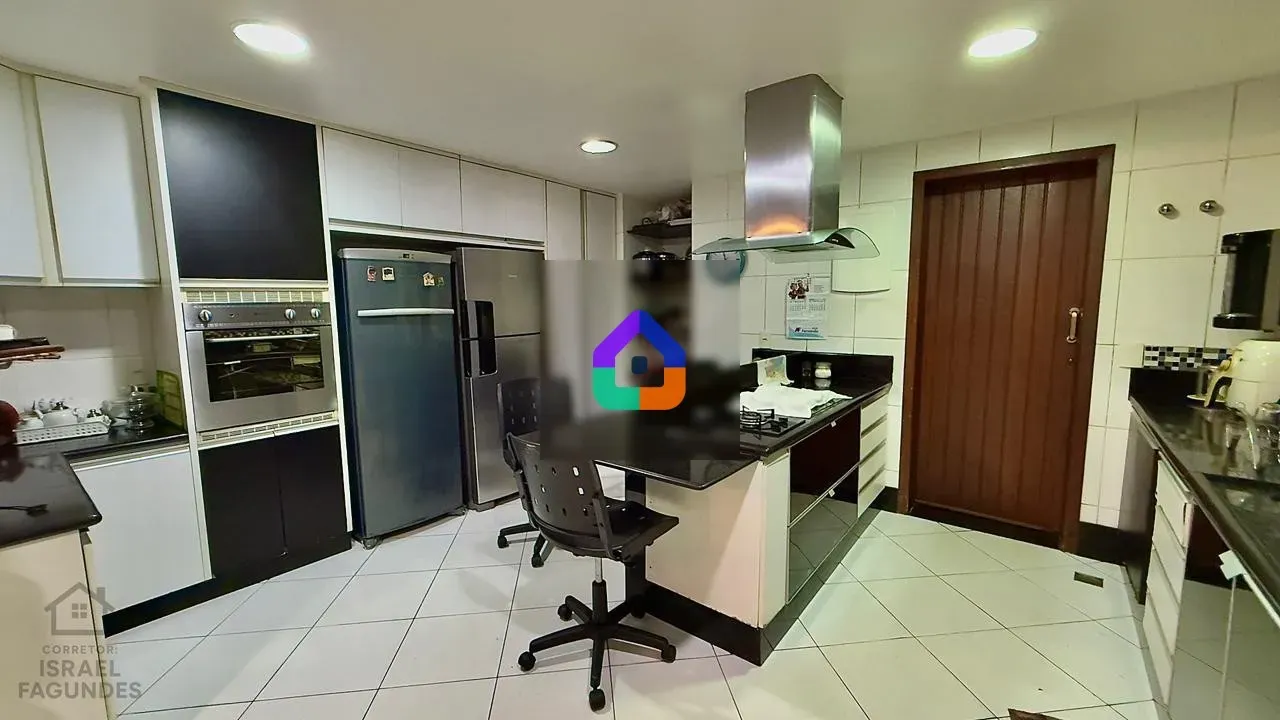 Furnished 605 m² house with 6 bedrooms and 15 parking — photo 6