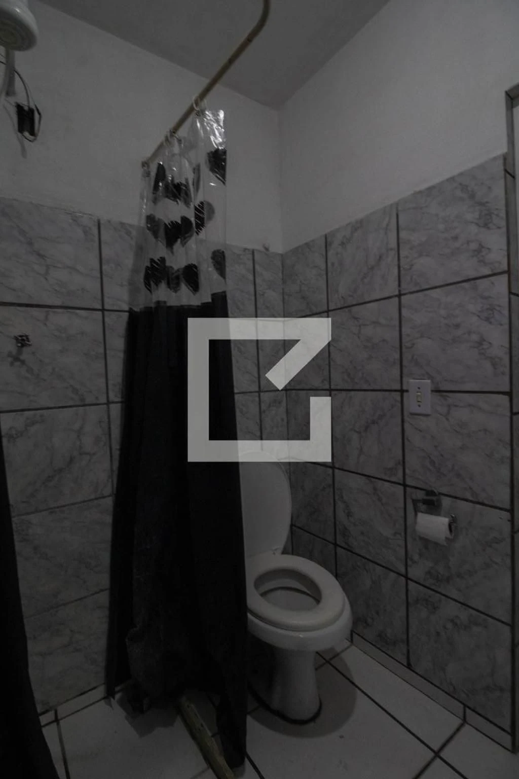 Unfurnished studio with 1 bedroom and 1 bathroom — photo 9