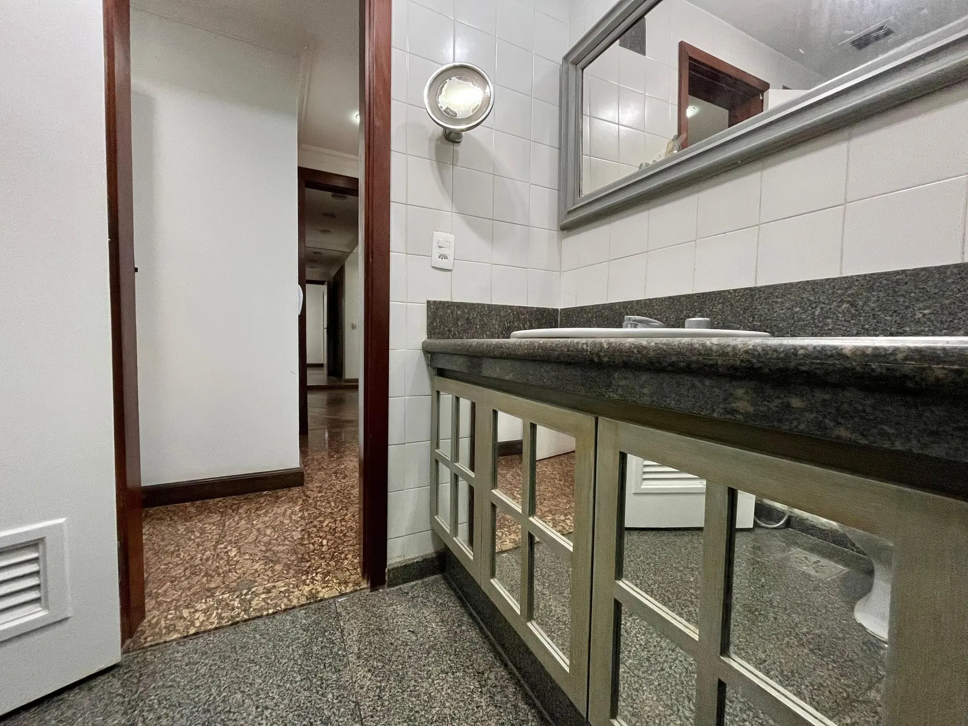 Apartment, 147 m², with a water view — photo 49