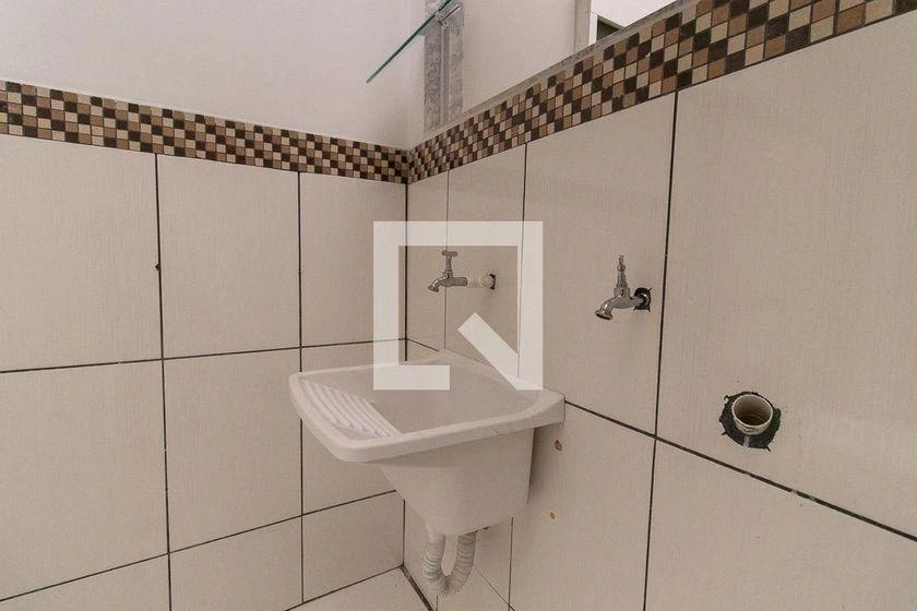 Rental house with 5 bedrooms and 290 m² — photo 45