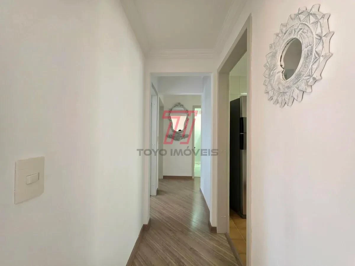 3-bedroom apartment with a bathtub in Curitiba — photo 27