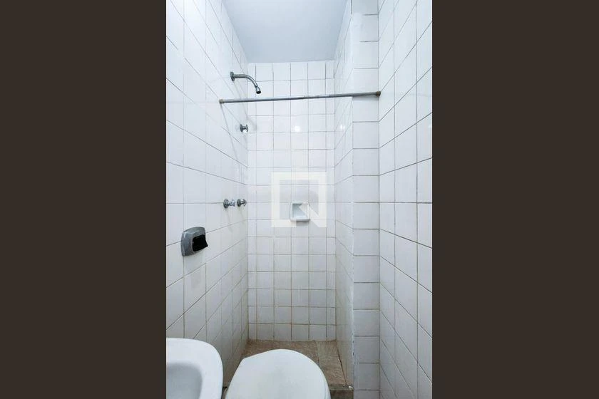 Apartamento de 2 quartos em condomínio com piscina — photo 5