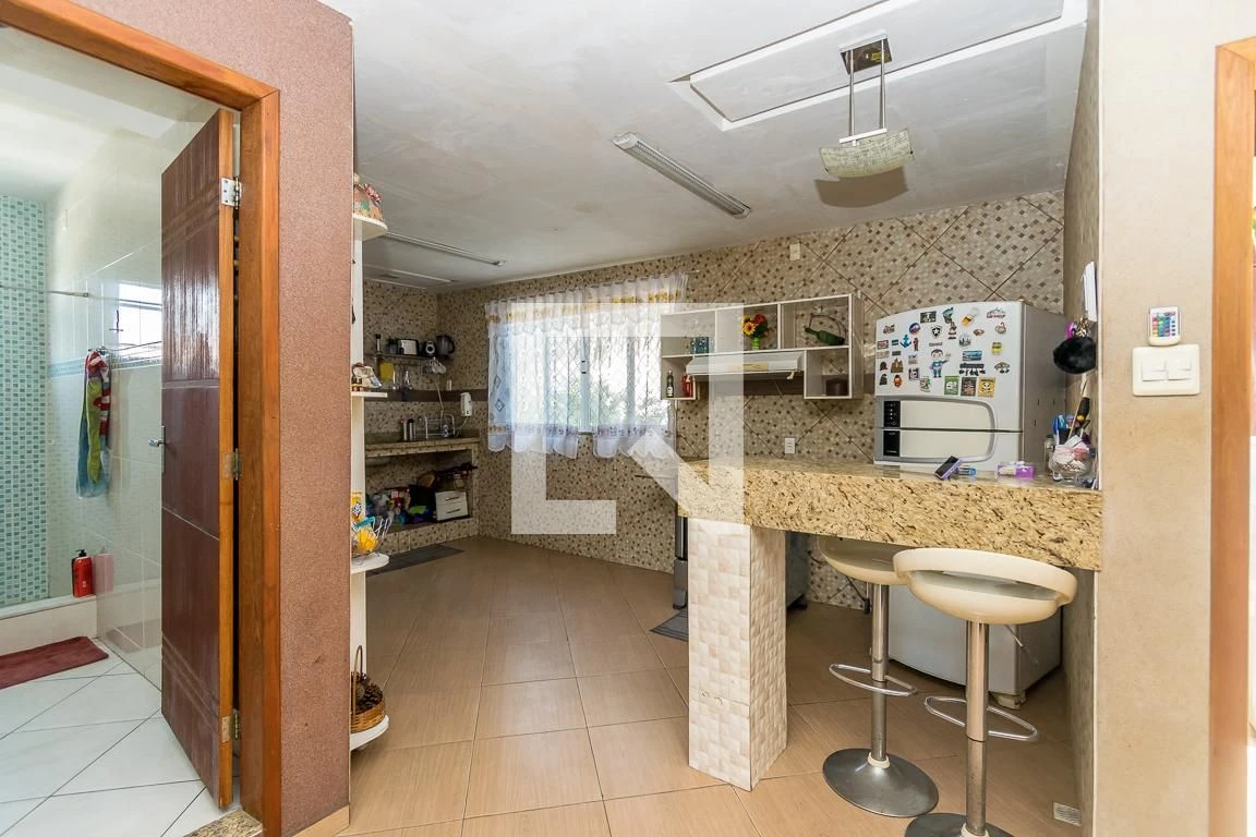 Furnished 227 m² house with a private garden — photo 5