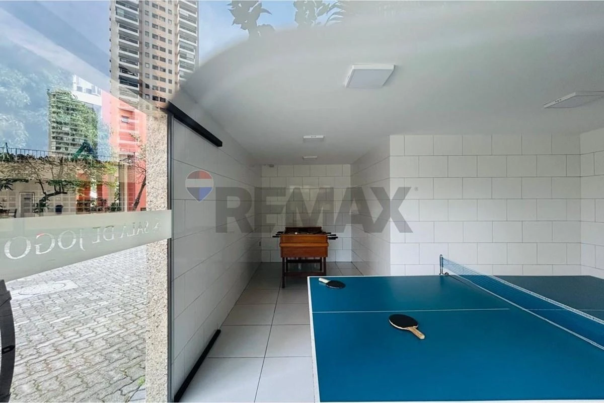 One-bedroom apartment in a building with a sauna — photo 36