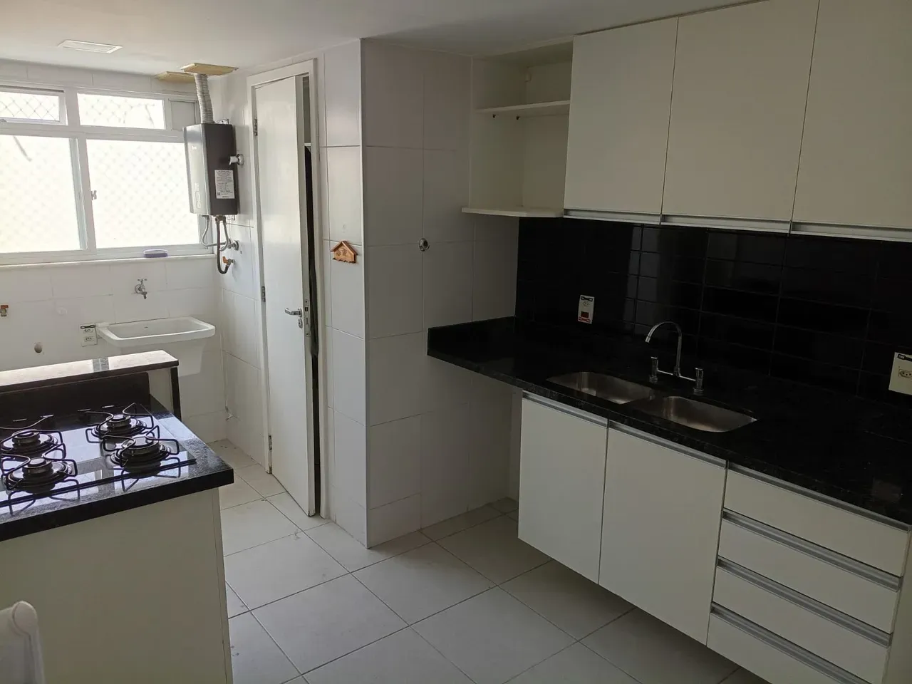 96 m² apartment with 2 bedrooms and 1 en-suite on 5th — photo 4