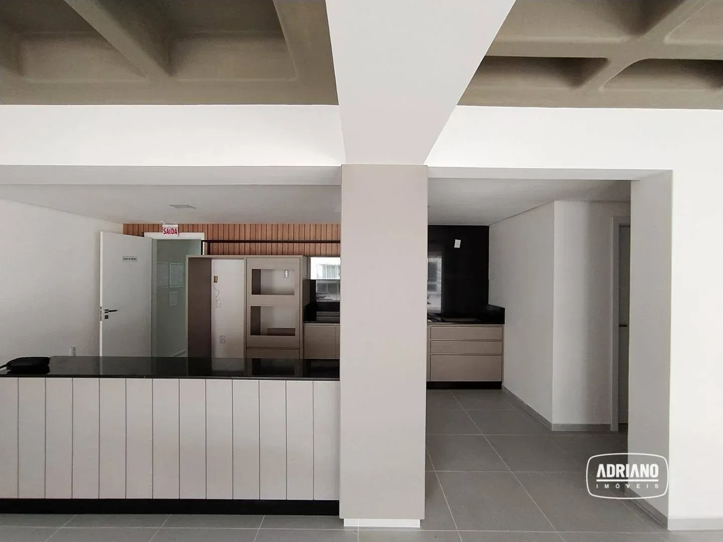 1-bedroom apartment with open-plan kitchen — photo 10