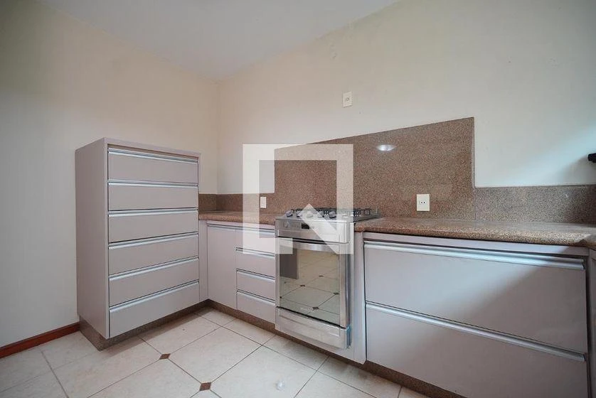 3 quartos e vista para a água: casa de 407 m² — photo 4