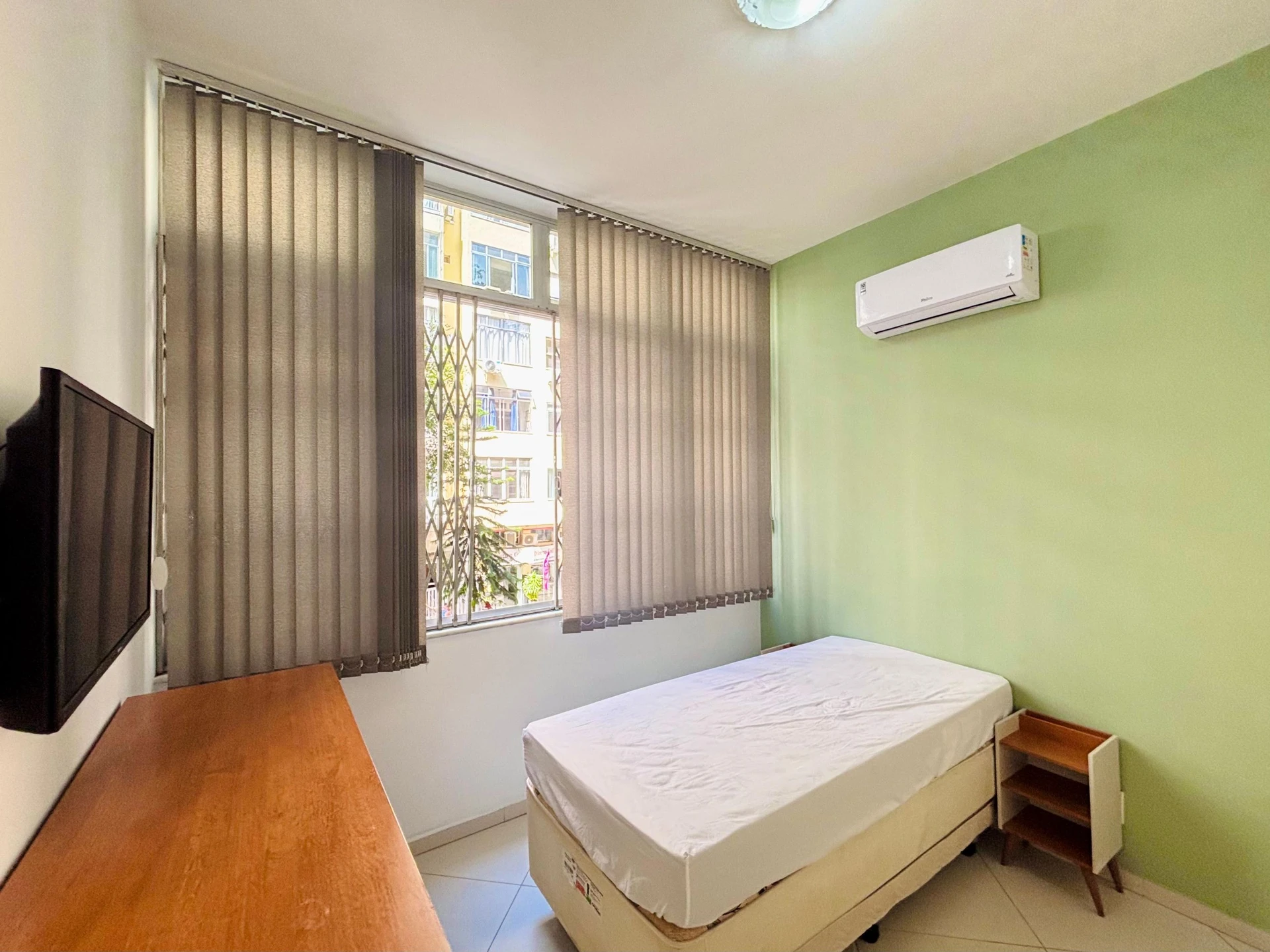 Furnished 2-bedroom, 80 m² apartment in Rio de Janeiro — photo 15
