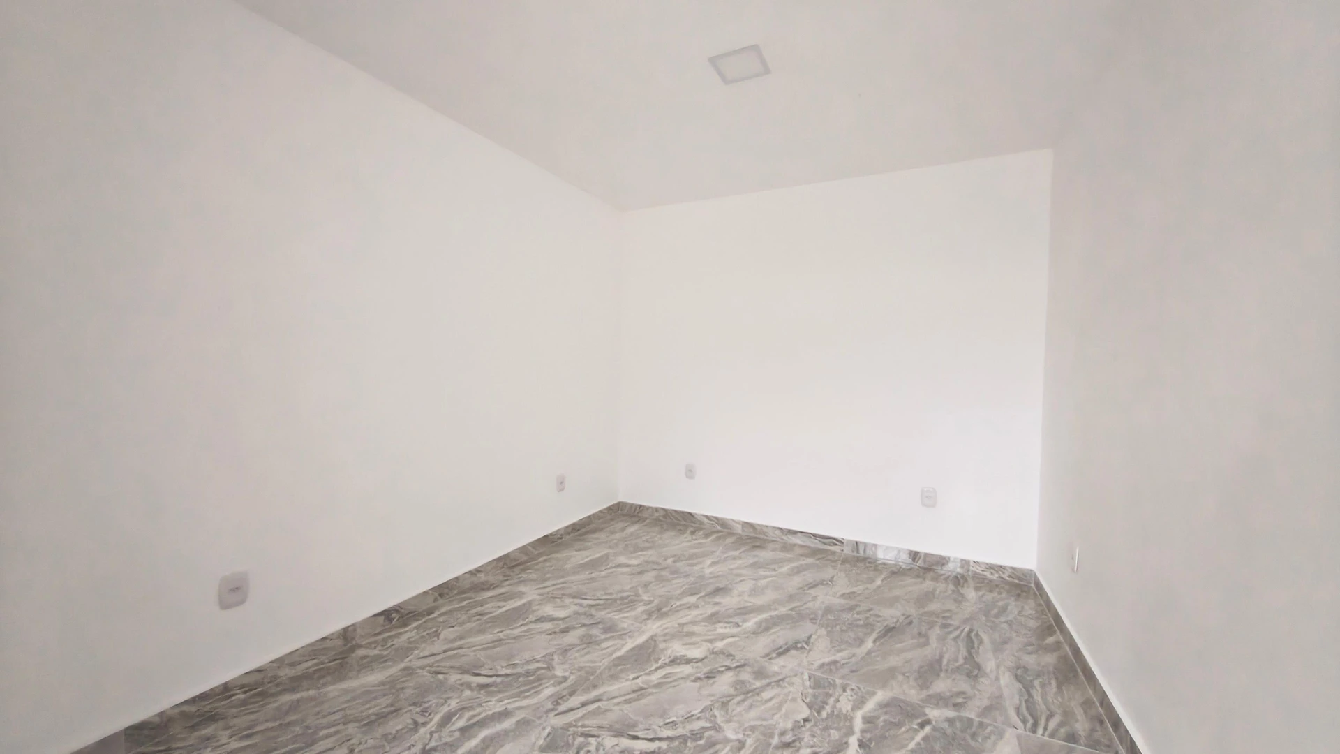 Unfurnished house with 3 bedrooms and 3 bathrooms — photo 24