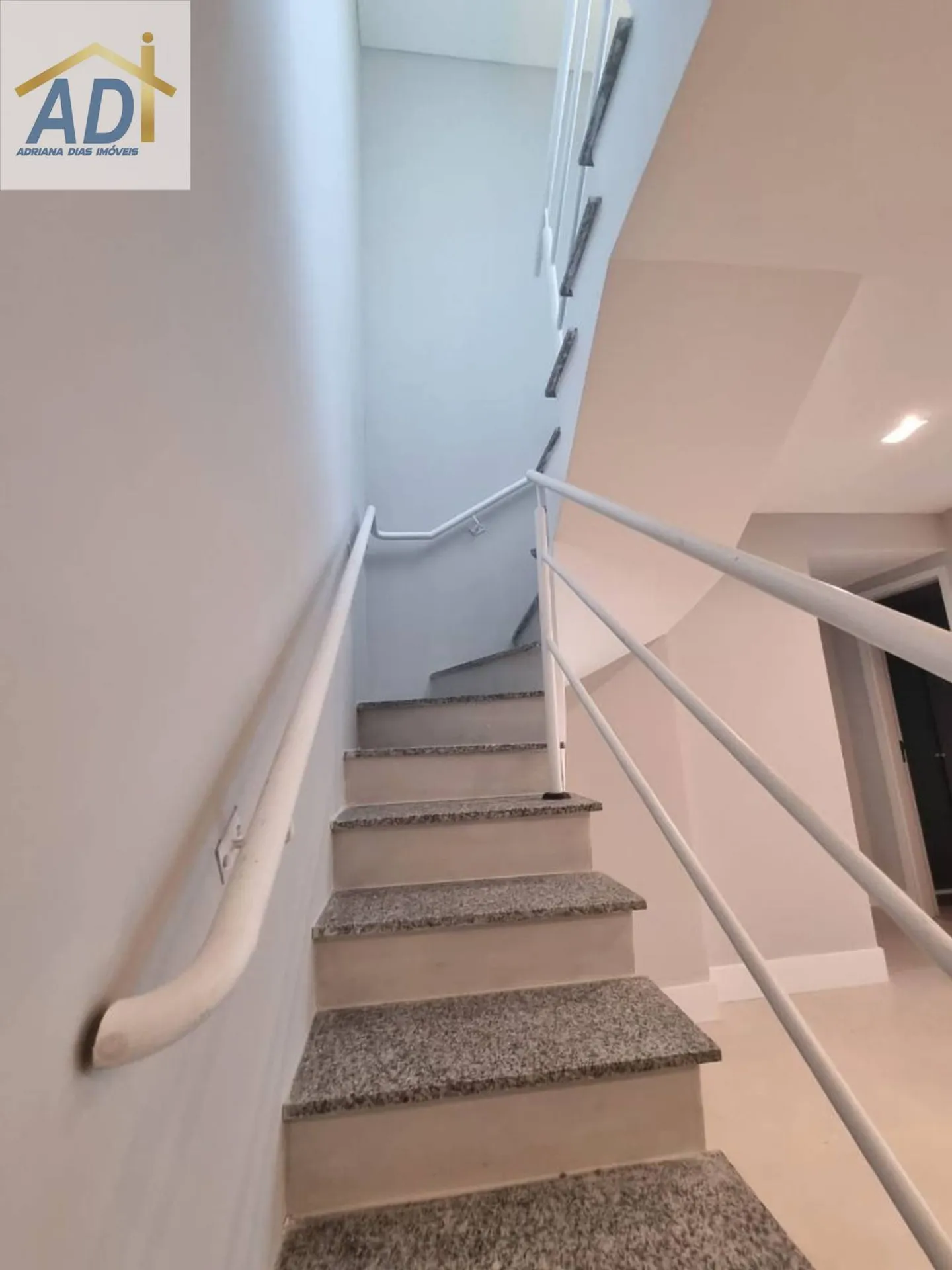 Furnished duplex penthouse with 2 bedrooms and 172 m² — photo 54