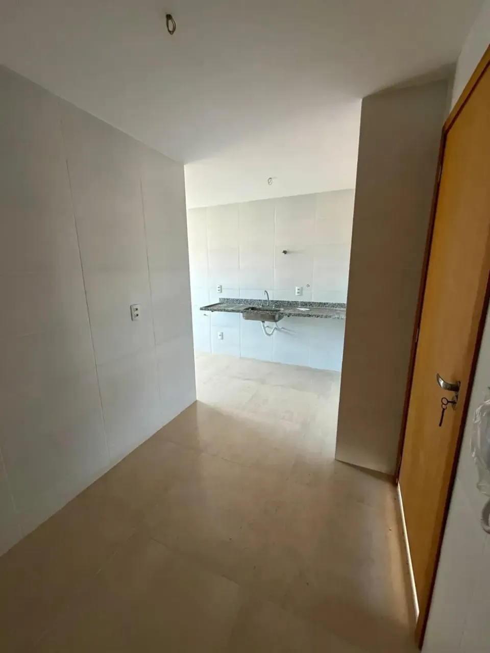 Apartamento sem mobília com 3 quartos e 5 banheiros — photo 8