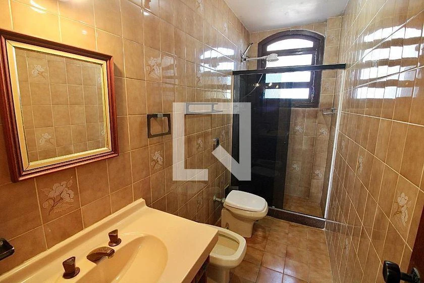 Casa com 6 quartos e 600 m² para aluguel — photo 45