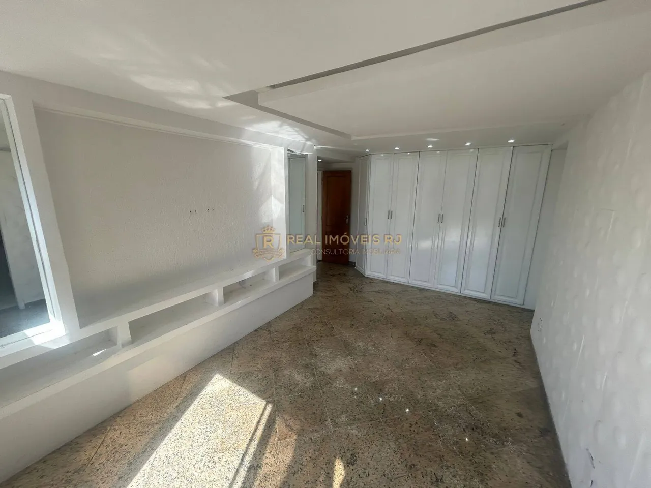 Cobertura duplex sem mobília com 3 quartos e 4 banheiros — photo 8