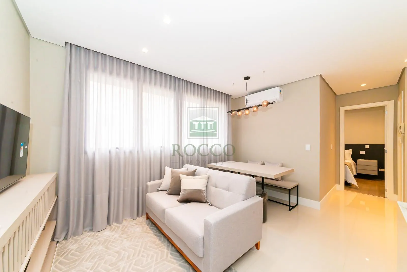 Furnished 1-bedroom apartment with an open kitchen — photo 9