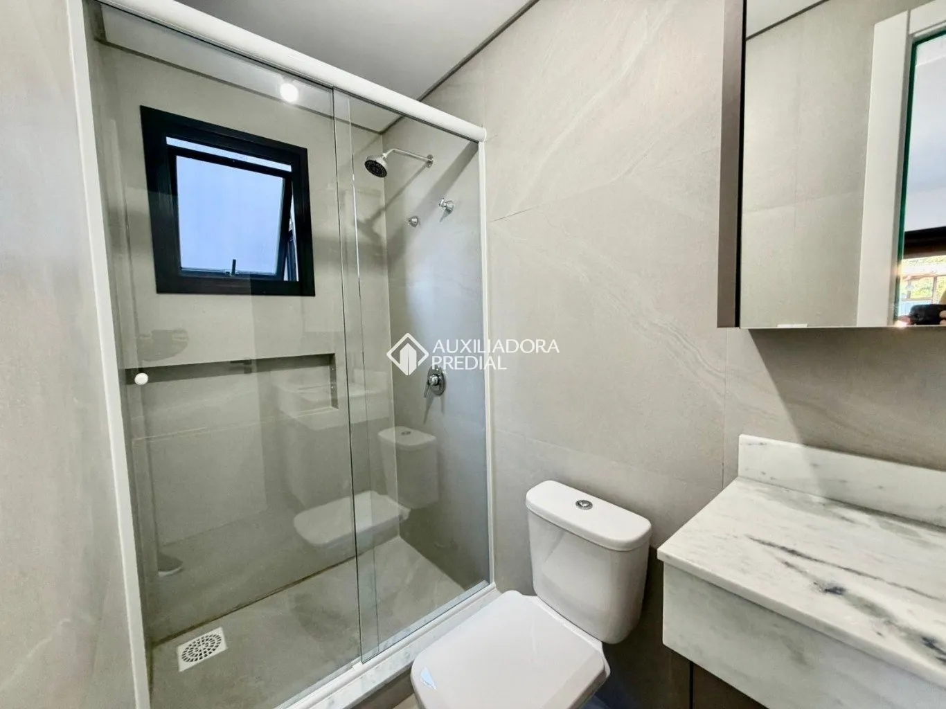 2-bedroom apartment with a home office — photo 10