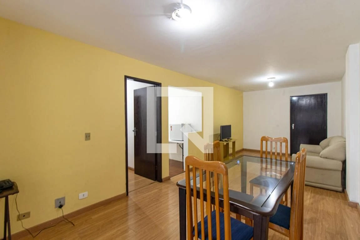 Apartment, 90 m², with wood or laminate floors — photo 5