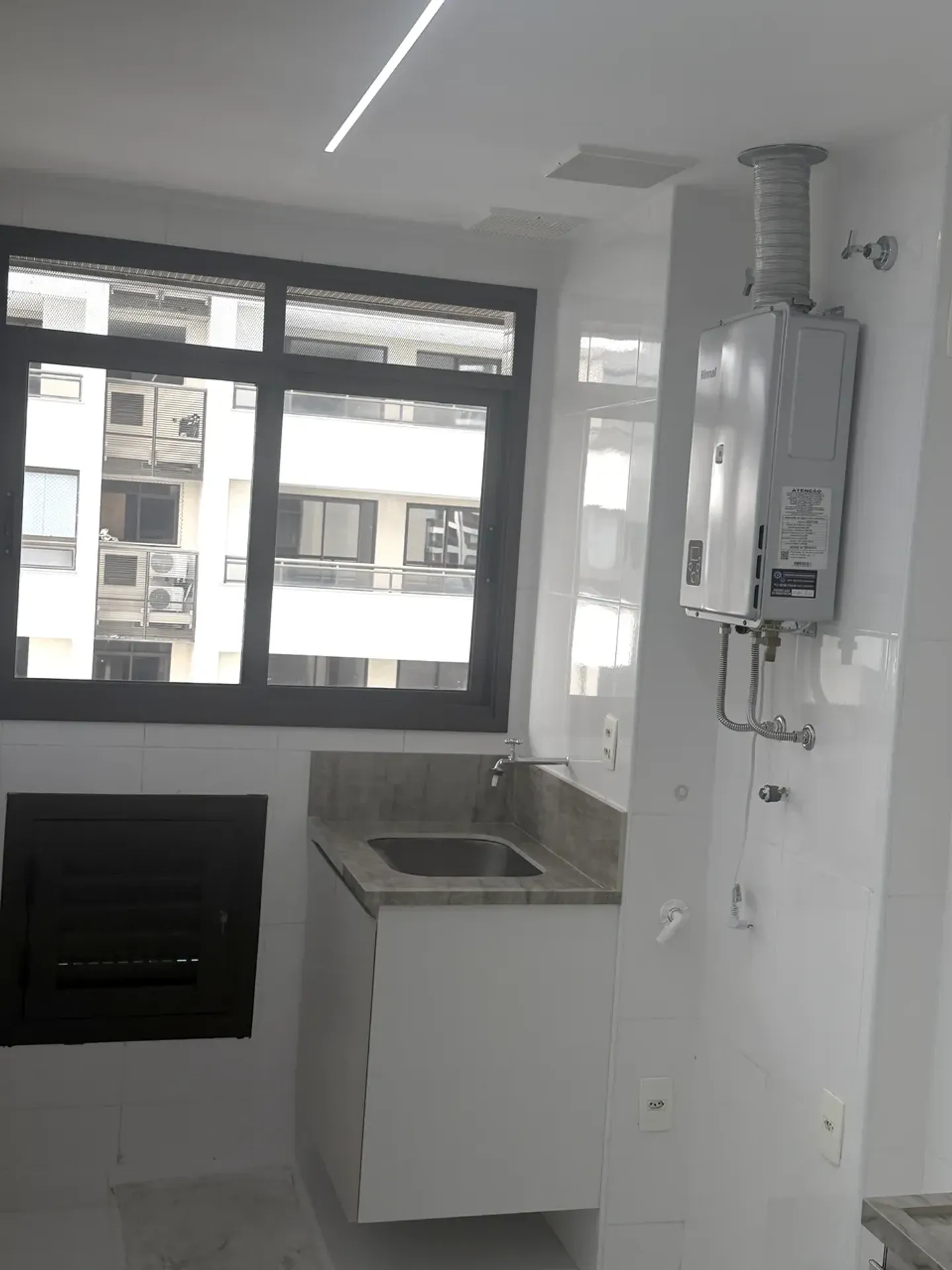 4-bedroom apartment with 125 m² and a balcony — photo 26