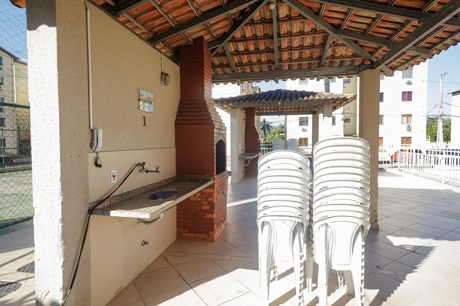 Apartamento com 2 quartos, 1 banheiro e 1 vaga, térreo — photo 3