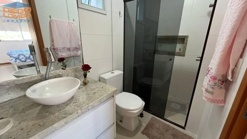 2-bedroom apartment with a washing machine — photo 16