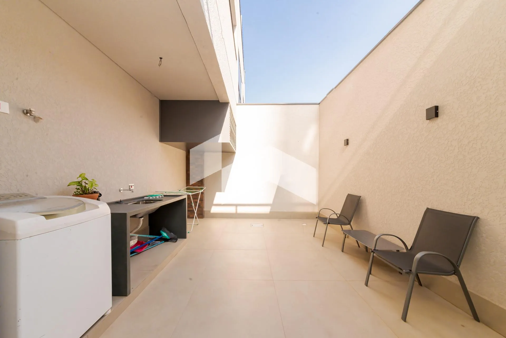 Studio de 24 m² com ar-condicionado e sem vaga — photo 20