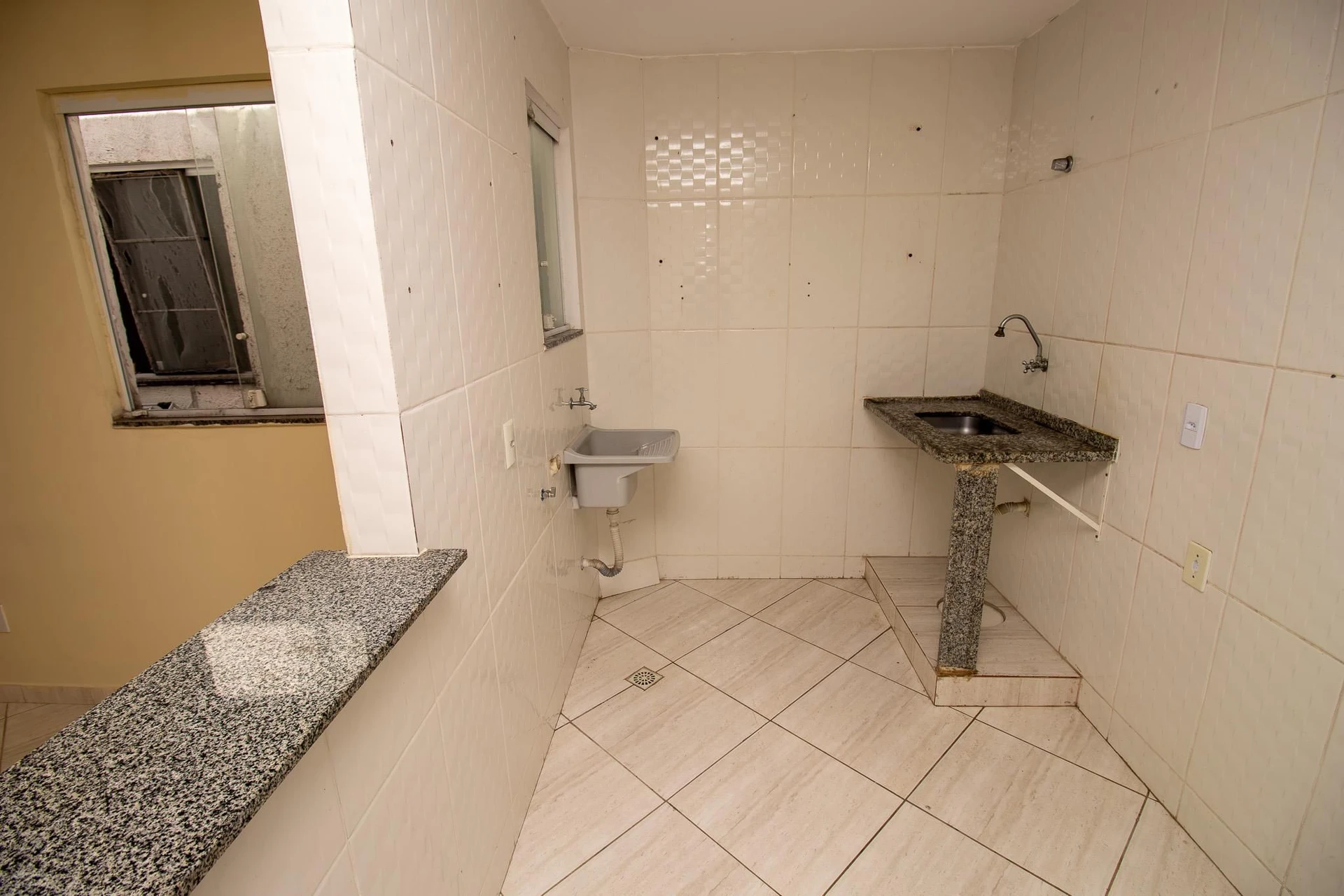 Studio sem mobília com 1 quarto e box de vidro — photo 3