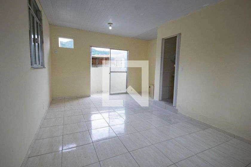 40 m² studio with balcony and 1 bathroom