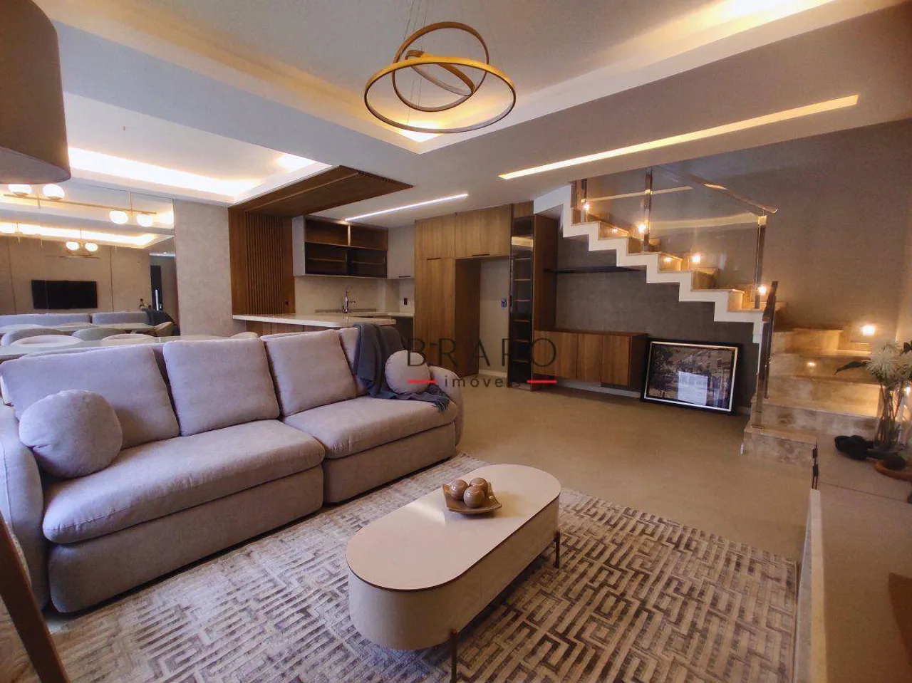 Townhouse with 3 bedrooms and 4 bathrooms plus balcony